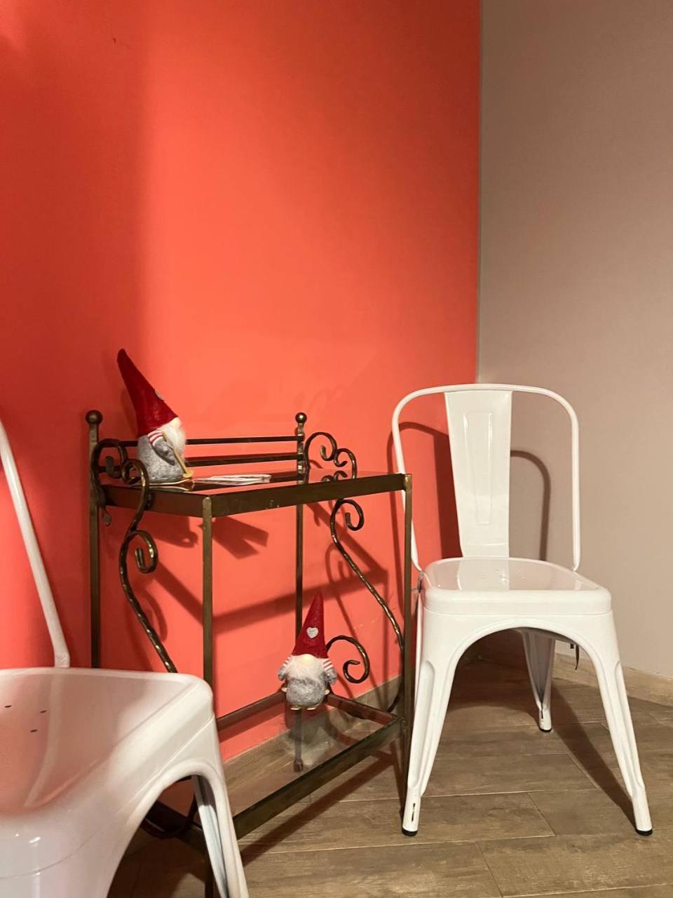 Moonlight Hostel Leopoli Esterno foto